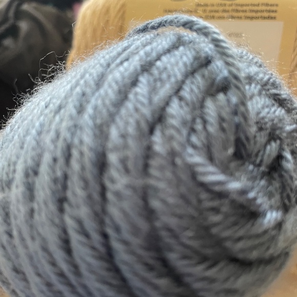 Yarn 🧶 - Picture 2 of 6